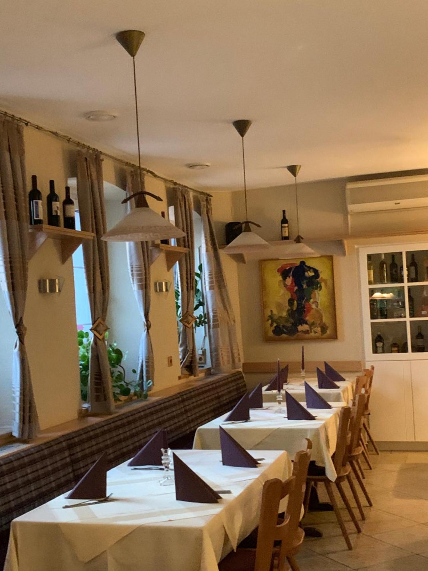 Hotel Pizzeria Da Beni Kochersteinsfeld Εξωτερικό φωτογραφία