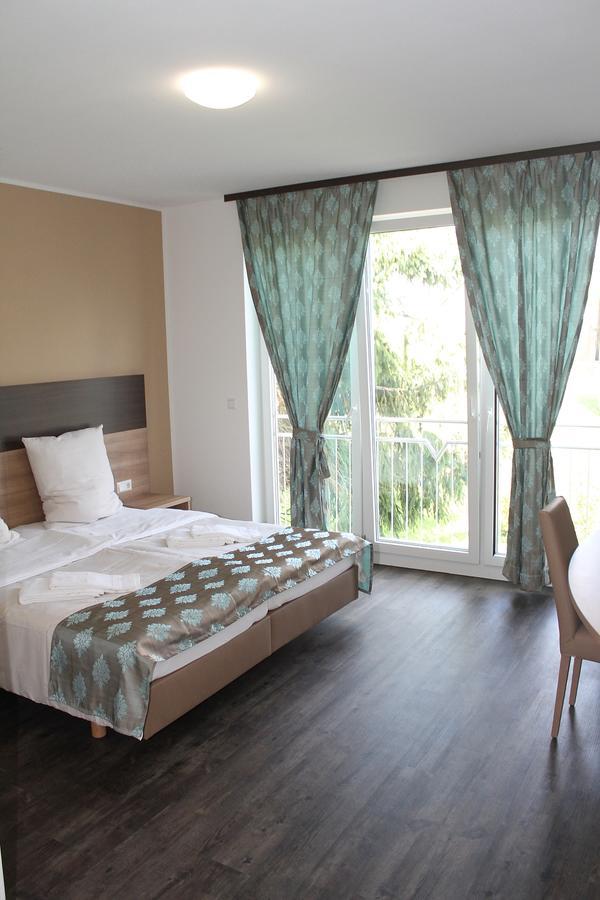 Hotel Pizzeria Da Beni Kochersteinsfeld Εξωτερικό φωτογραφία
